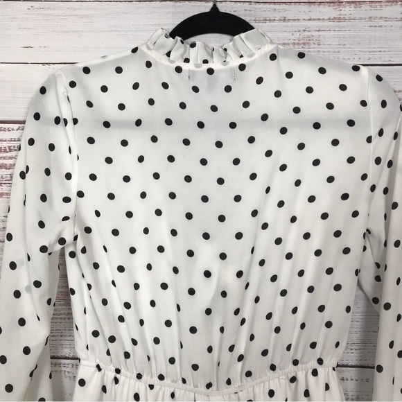 Romeo and Juliet polka Dot long sleeve size small ruffle Romper - Picture 7 of 9